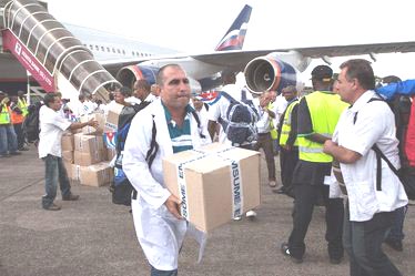 Cuban doctors arrive in Sierra Leone to combat Ebola